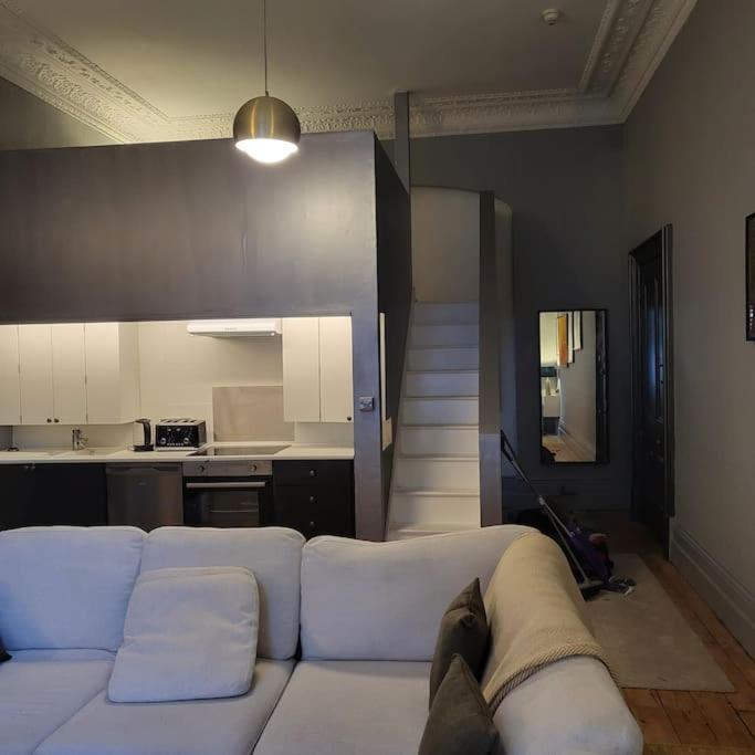 5 Luxury Spacious Loft - Prime Location - Comfortable Bed & Sofa Hove Exteriér fotografie