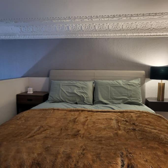 5 Luxury Spacious Loft - Prime Location - Comfortable Bed & Sofa Hove Exteriér fotografie