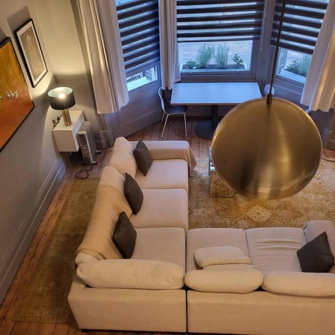 5 Luxury Spacious Loft - Prime Location - Comfortable Bed & Sofa Hove Exteriér fotografie